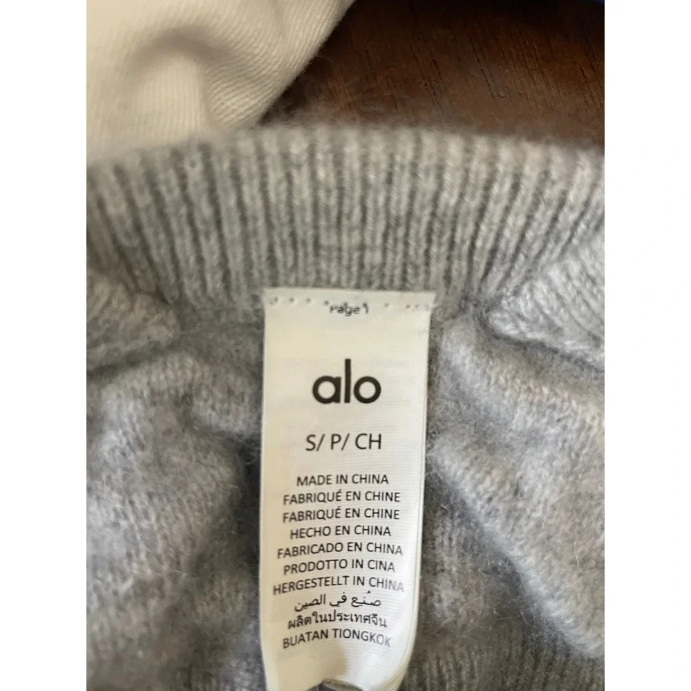 Alo Yoga Cashmere Plush Waffle V-Neck Bra W9654R Size S Gray Bralette Brami
